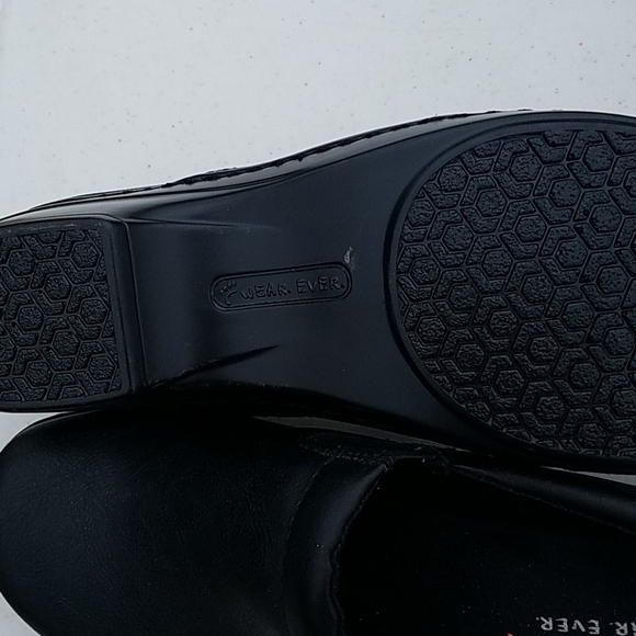 Shoes - Picture 6 of 6